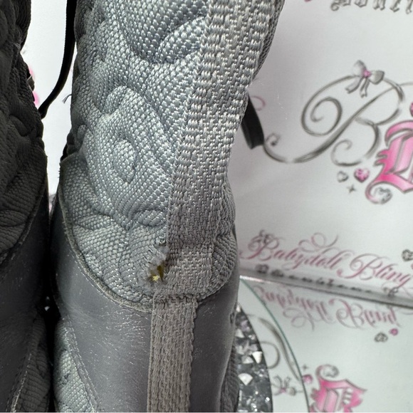 Helly Hansen Womens Gray Waterproof Snow Boots Size 6 1/2 distressed grey winter - Picture 15 of 16